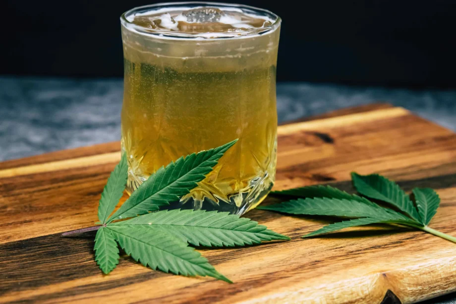 Drink with hemp leaves