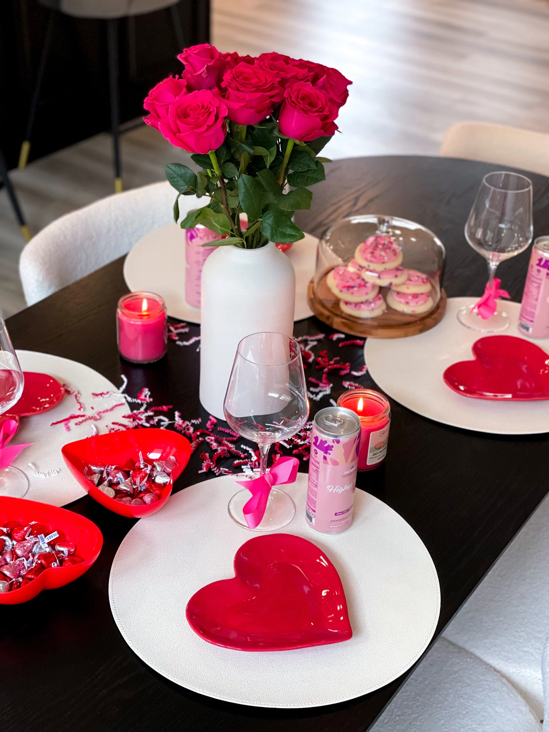 Vday table with mocktails